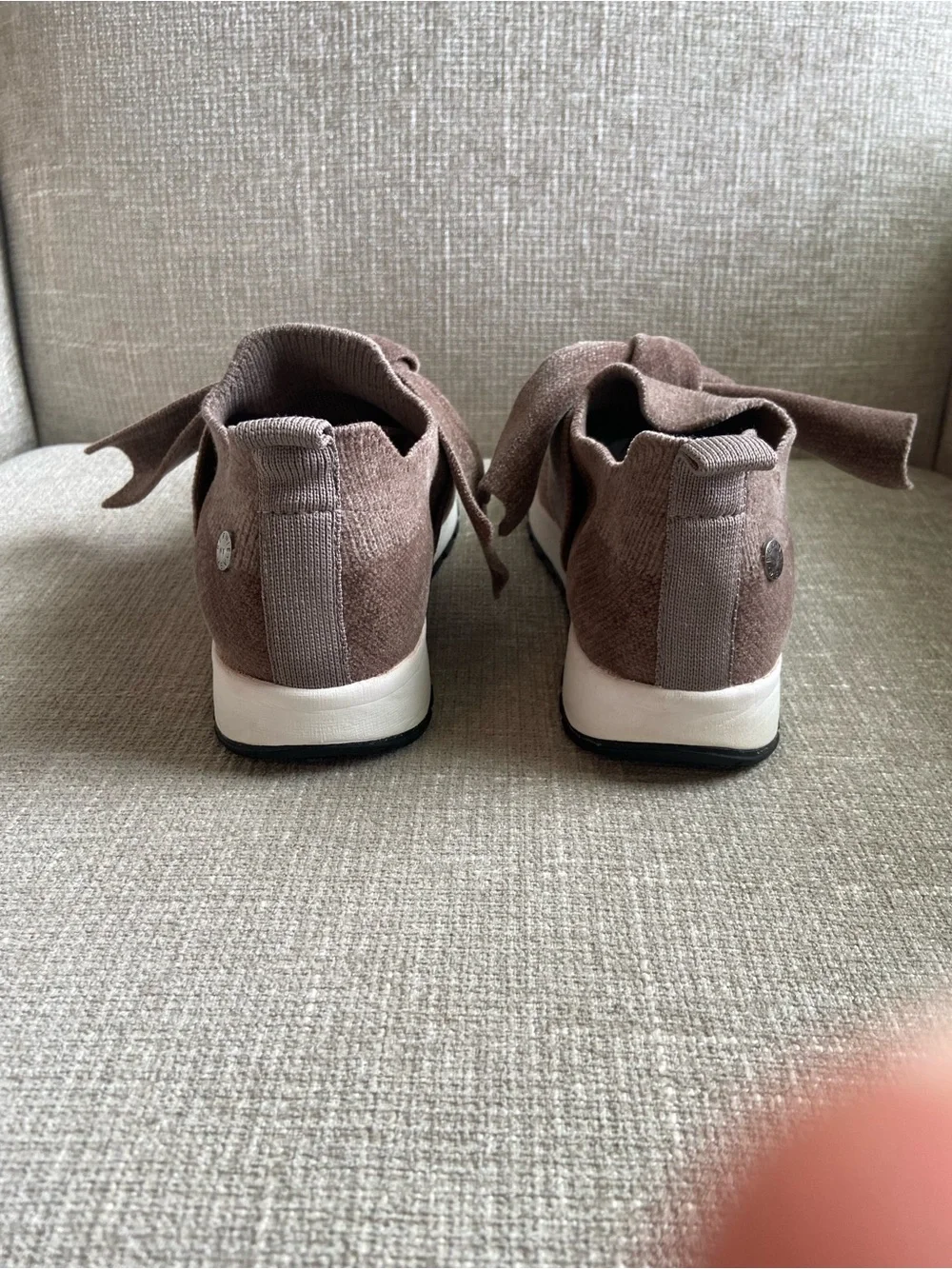 Bernie Mev Tara Serenity Sneakers Size 7 Size 38 Taupe Brown Bow